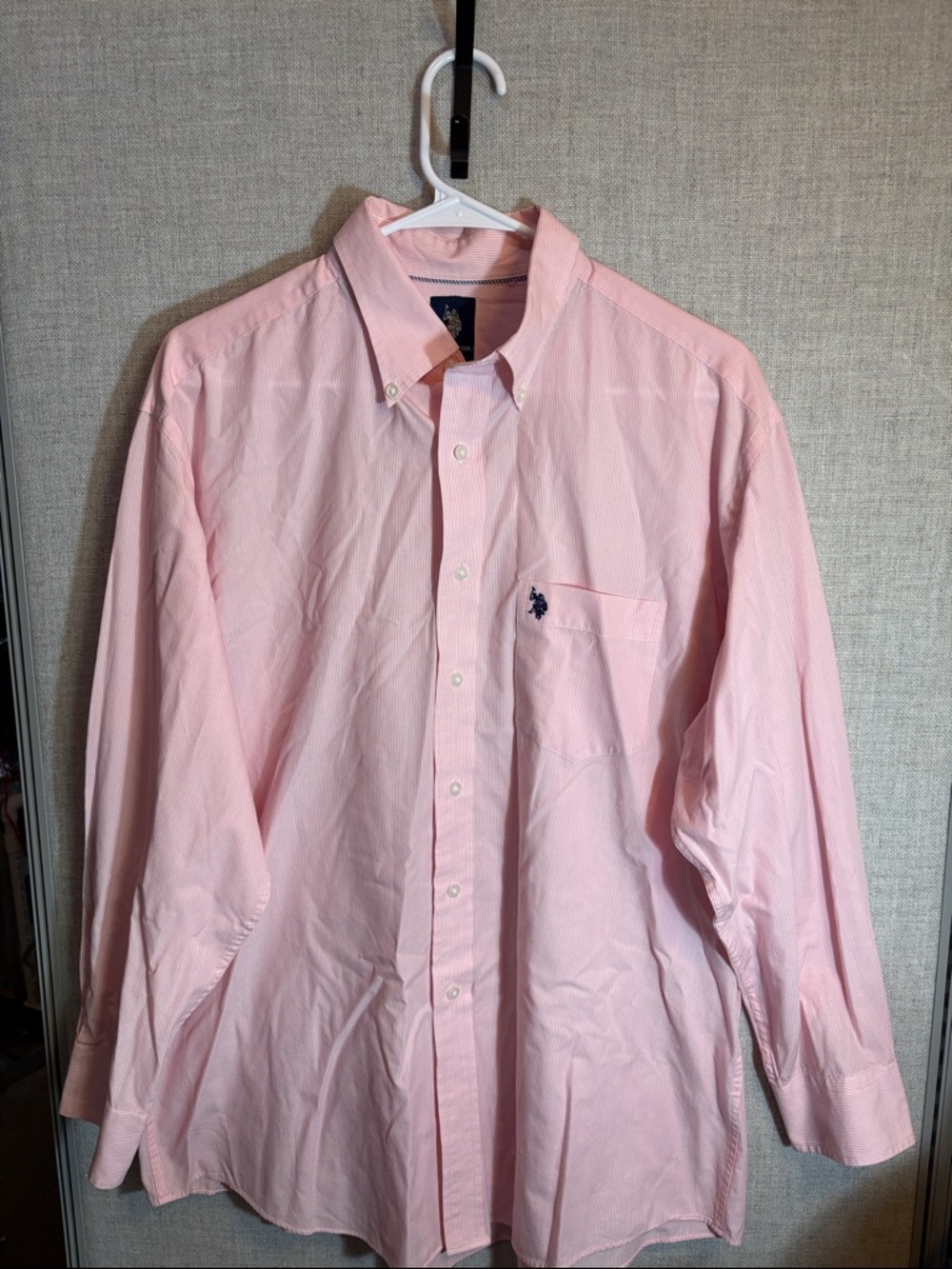💜3/$15. U.S. Polo Assn. Men's Light Pink Button-Down Shirt